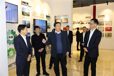 2023年2月，中国水泥协会会长高登榜来尊龙凯时人生就是搏集团调研指导